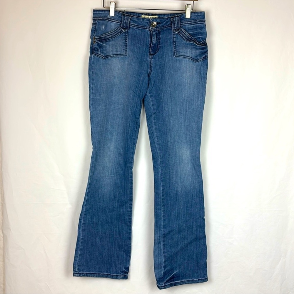 L.I.E. Ashley Trouble Junior’s Size 11 Bootcut Stonewash Jeans